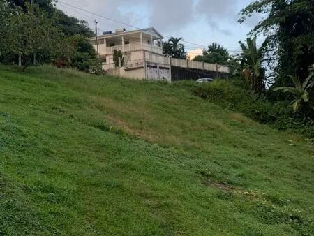 terrain à bâtir - 851m²