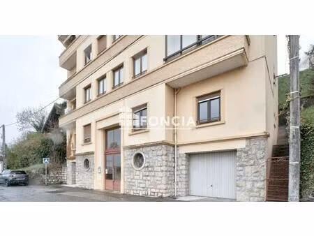 t2 lumineux avec balcon fermé et garage – proche gare !