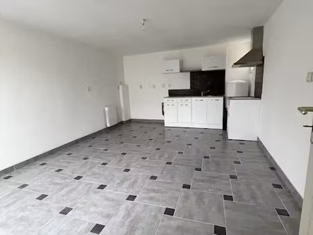 location maison 2 pièces 30 m² à boué (02450)  350 €