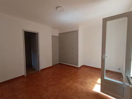 location maison 5 pièces 135 m² à bouc-bel-air (13320)  2 050 €