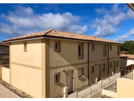 location maison 4 pièces à hourtin (33990)  1 115 €
