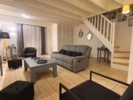 location maison 3 pièces à libourne (33500)  1 150 €