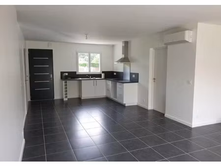 location maison 4 pièces à saint-andré-de-cubzac (33240)  1 199 €