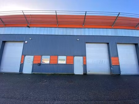 location local d’activités le haillan 33185 140m²
