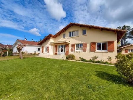 maison saint julien en born 6 pièce(s) 103 m2