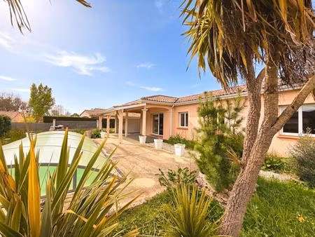 maison de plain pied avec piscine et jardin aux portes de montauban