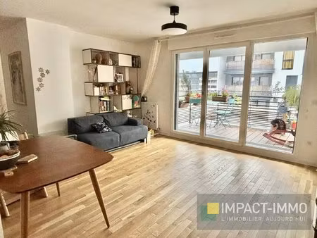 appartement 3 pièces balcon et parking immeuble récent