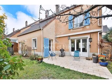 charmante maison familiale baignée de lumière avec jardin - quartier du plateau - mont-val