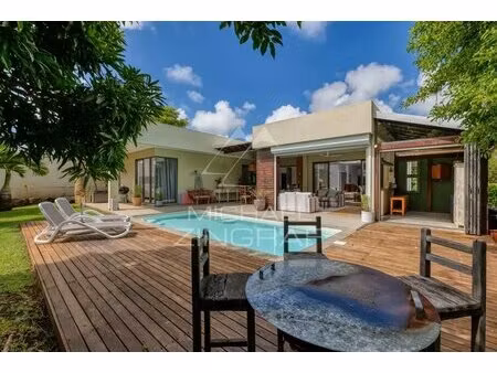 villa 3 chambres à mont mascal grand baie - mzimc1109