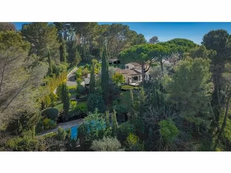 mougins - propriété de charme à pied des commerces