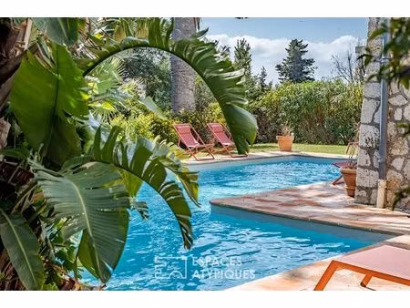 rez-de-villa de 253m² située à cannes avec piscine et vue mer