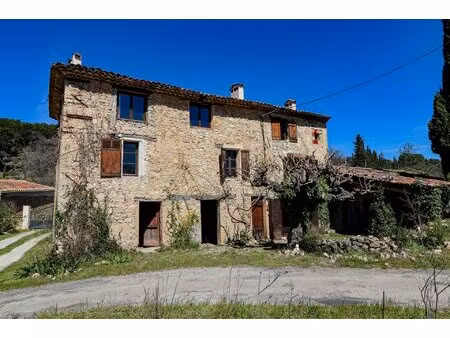 flayosc. authentique bastide en pierres de 165m2 sur 2800 m2 de terrain plat