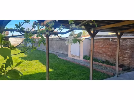 vente maison 4 pièces 104 m² à saint-sulpice-sur-lèze (31410)  199 000 €