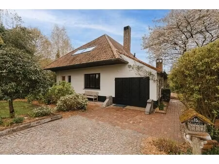 unieke open bebouwing op een royaal perceel in het groen