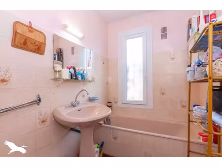 vente maison 4 pièces 86 m² montpeyroux (34150)