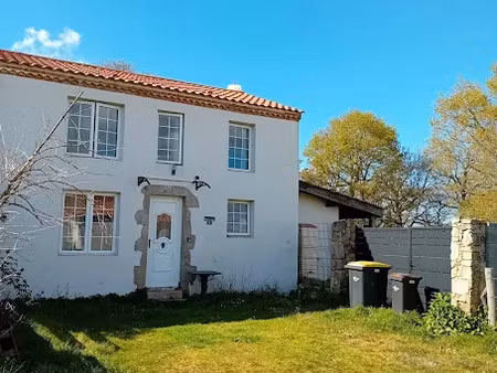 vente maison 4 pièces 92 m² à saint-georges-de-pointindoux (85150)  228 000 €