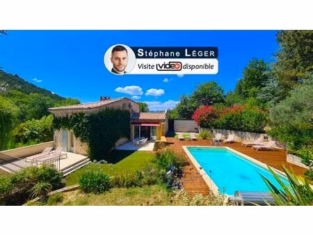 maison en pierre avec piscine 7 pièce(s) 175 m2
