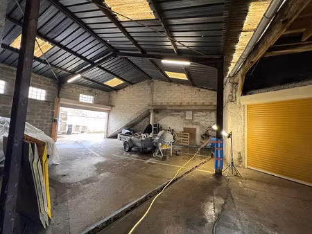 vente local commercial 250 m2 à nozay