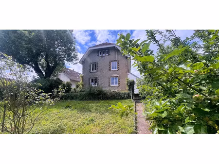 vente maison 8 pièces 159 m² à etupes (25460)  220 000 €
