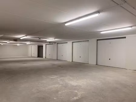garage / parking te koop in de haan