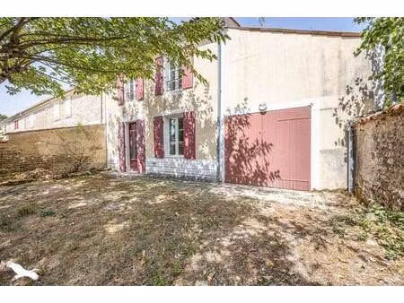 vente maison 3 pièces 74 m² bernay-saint-martin (17330)