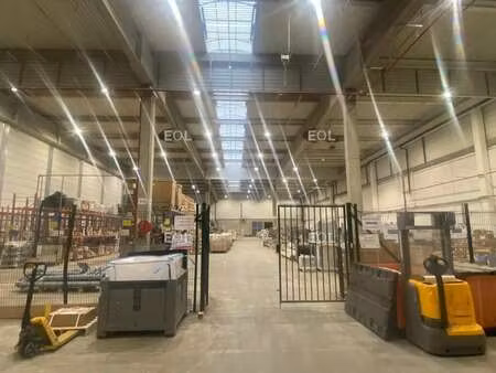 location entrepôt lognes 77185 6388m²