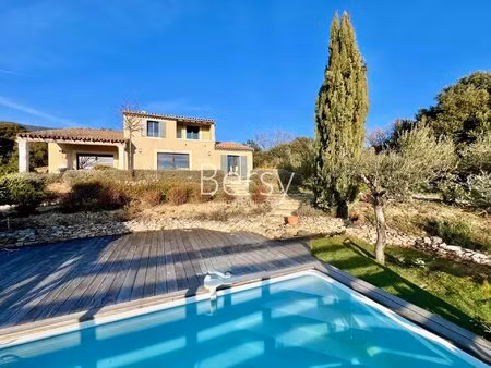 une qualité de vie extraordinaire - un emplacement unique - une maison parfaitement...