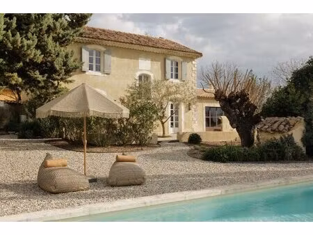 propriété de prestige à vendre à saint saturnin les apt entièrement restaurée  décorée et.