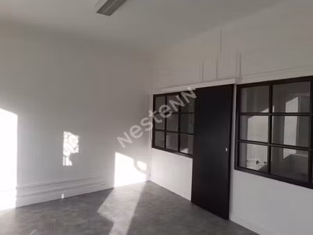 local commercial de 30.04 m2 en centre ville de retournac