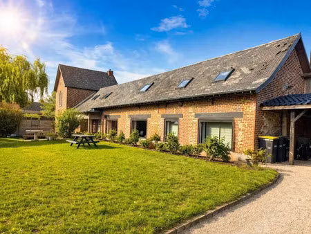 vente maison 8 pièces 193 m² à le quesnoy (59530)  304 000 €