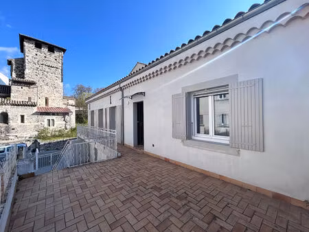 location appartement 2 pièces 64m²