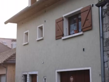 location maison 4 pièces 143m² belley 01300