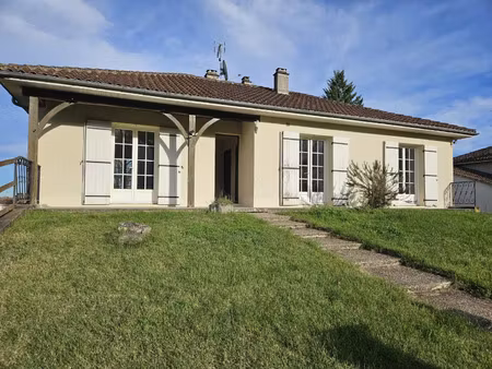 vente maison 5 pièces 135 m² bassillac (24330)