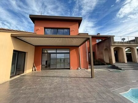 location maison 8 pièces 240m² meyzieu 69330