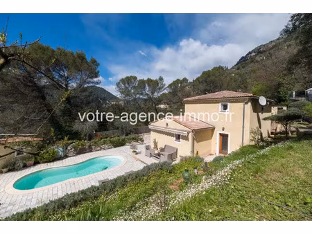 vente maison 5 pièces 105 m² peille (06440)