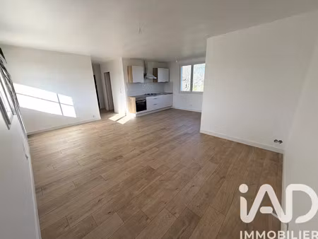 vente maison à bois (17240) : à vendre / 222m² bois