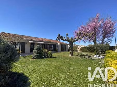vente maison piscine aux métairies (16200) : à vendre piscine / 140m² les métairies