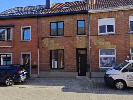 huis te koop in hoegaarden met 3 slaapkamers