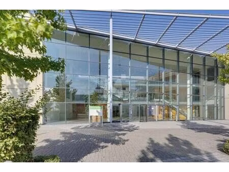 location bureaux 345 m² à 7 459 m²