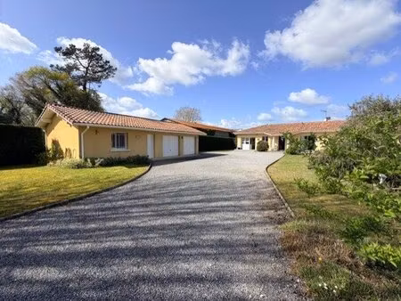 cadre de vie privilégié propriété sans vis-à-vis sur 3 000 m2