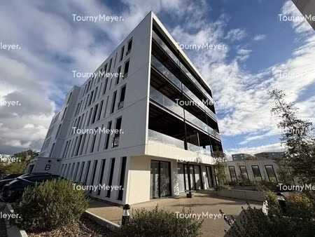 location bureaux 123 m²