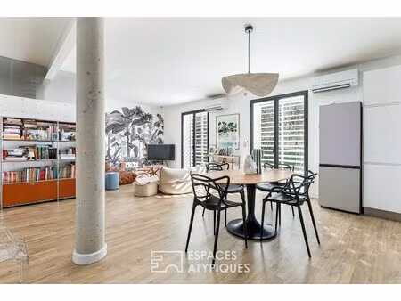 maison d'architecte avec piscine dans un environnement préservé