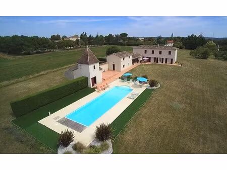 villa de luxe à vendre à roquecor