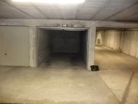location garage 15 m² à meylan (38240)