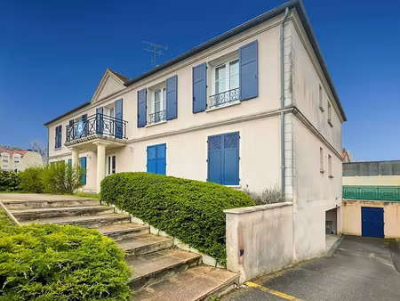 location meublée appartement 3 pièces 63.89 m² à mennecy (91540)  1 100 €