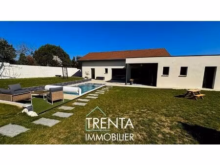 maison neuve de plain-pied – prestations haut de gamme – piscine & terrain arboré