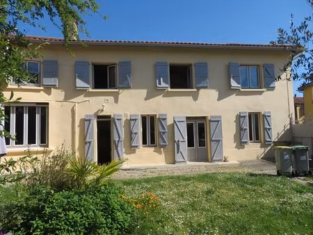 maison vic en bigorre 6 pièce(s) 167 m2