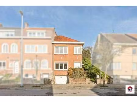 à vendre : maison 3 façades avec jardin et garage à zellik