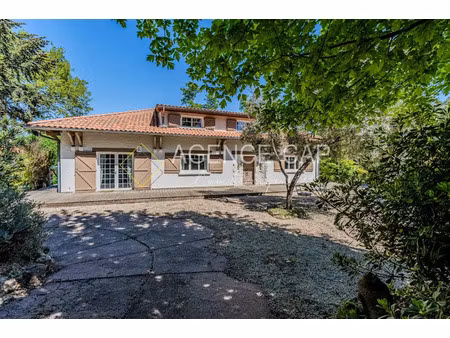vente villa 7 pièces 200 m² à arcachon (33120)  1 490 000 €