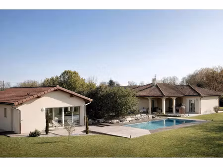 vente maison 7 pièces 173 m² romans (01400)